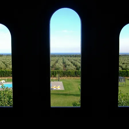 Mas Montbrio Belvedere Kır Evi